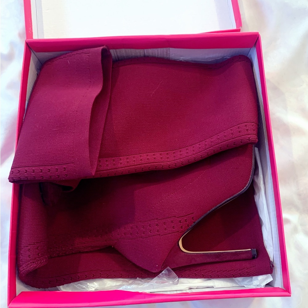 Shoe dazzle Hollace Bordeaux heels